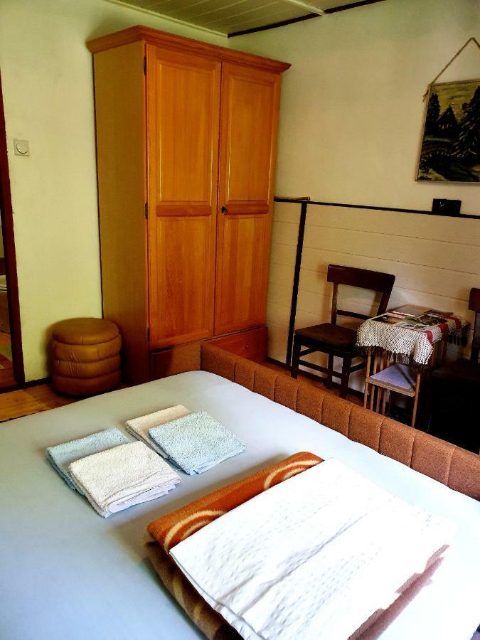 Draga Koncar Guest House Vrelo Korenicko Luaran gambar