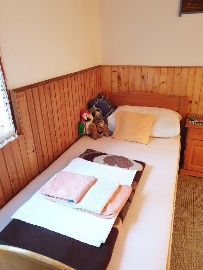 Draga Koncar Guest House Vrelo Korenicko Luaran gambar